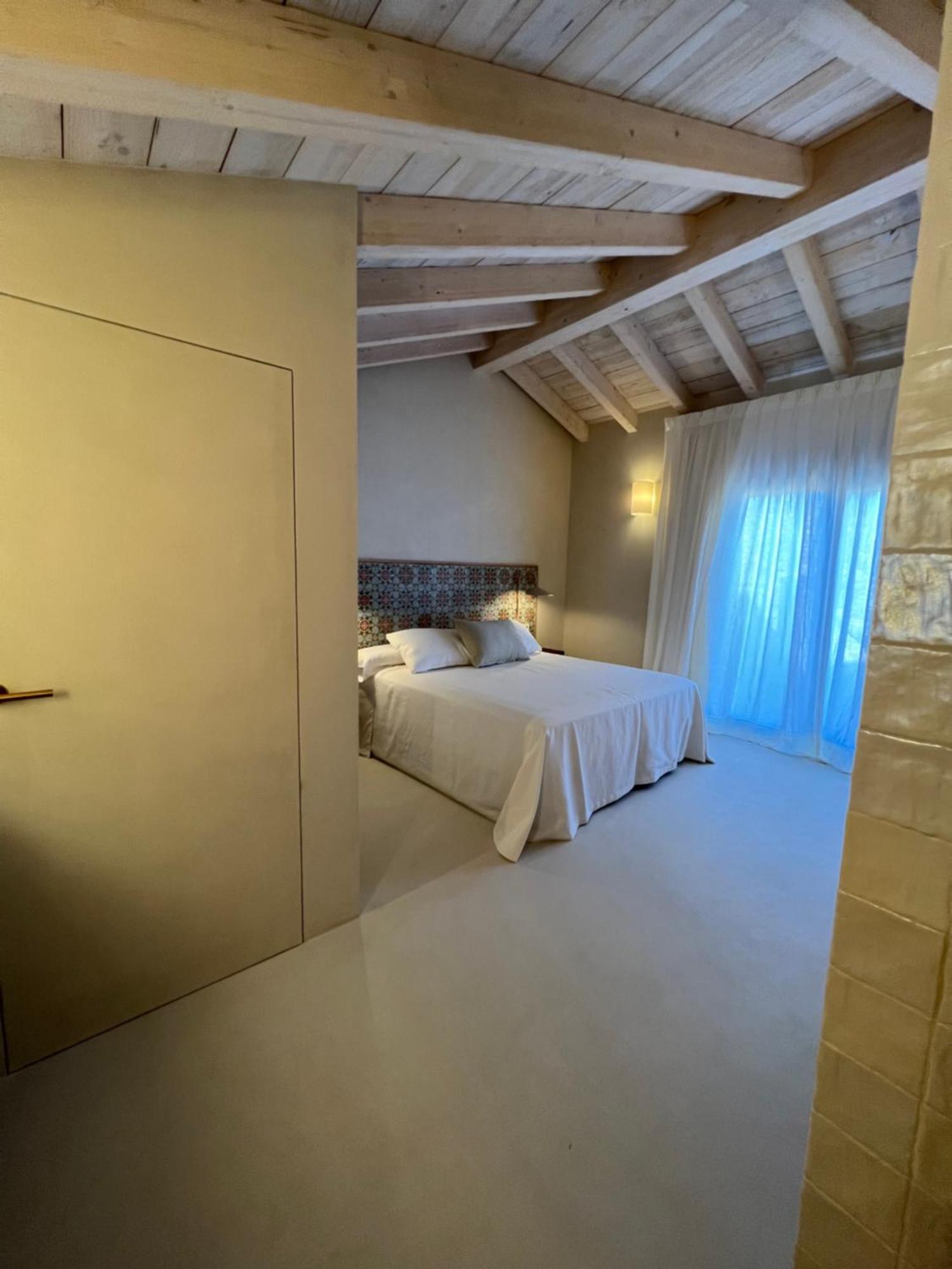 Casa Robla Guest House Bilar Exterior photo