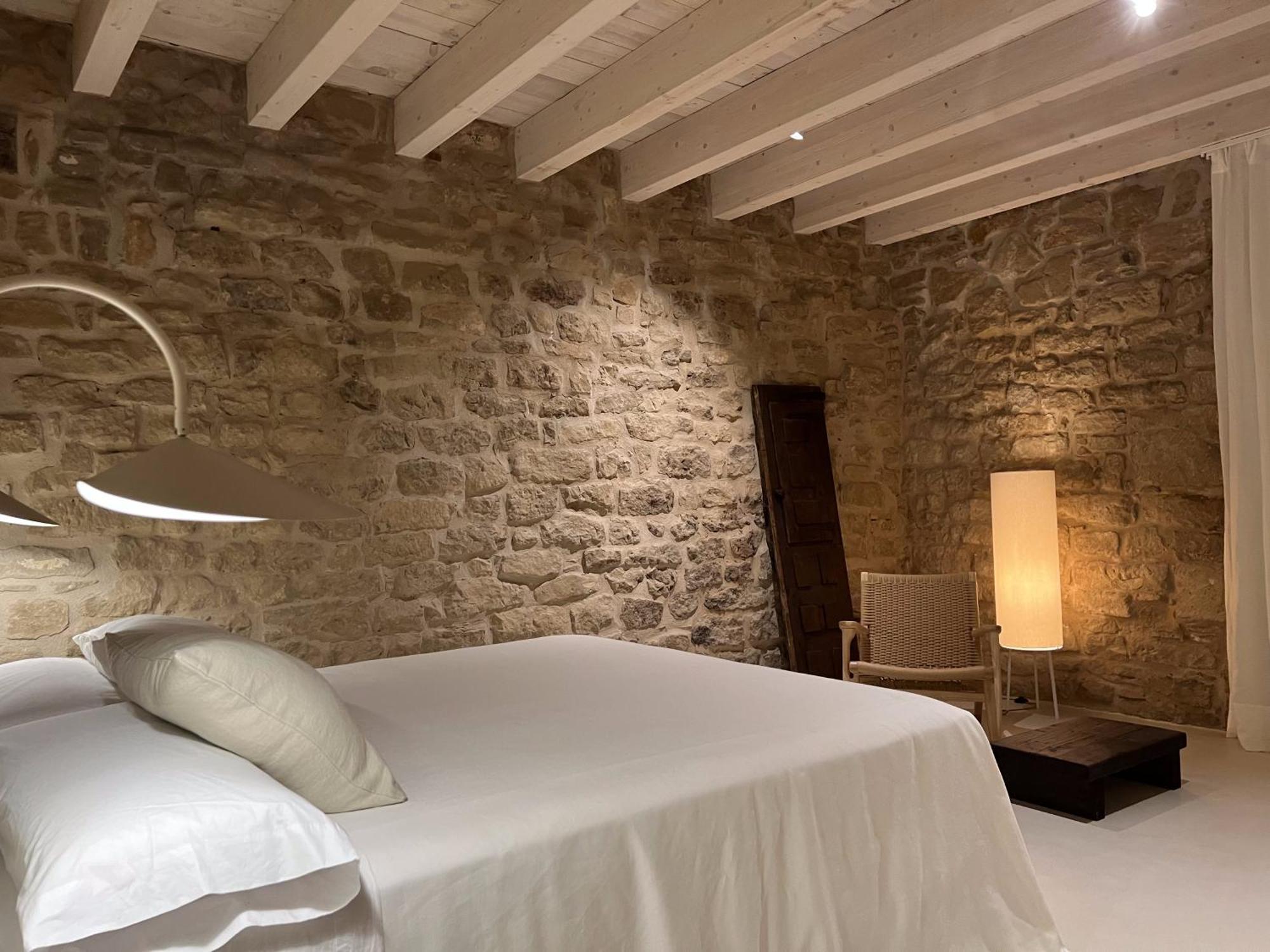Casa Robla Guest House Bilar Exterior photo